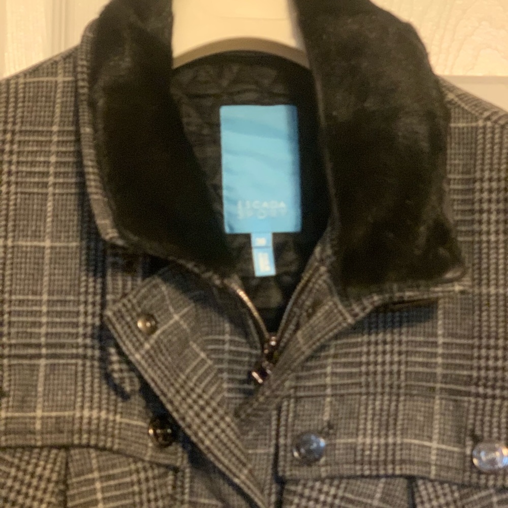 Jacket - Picture 3 of 9